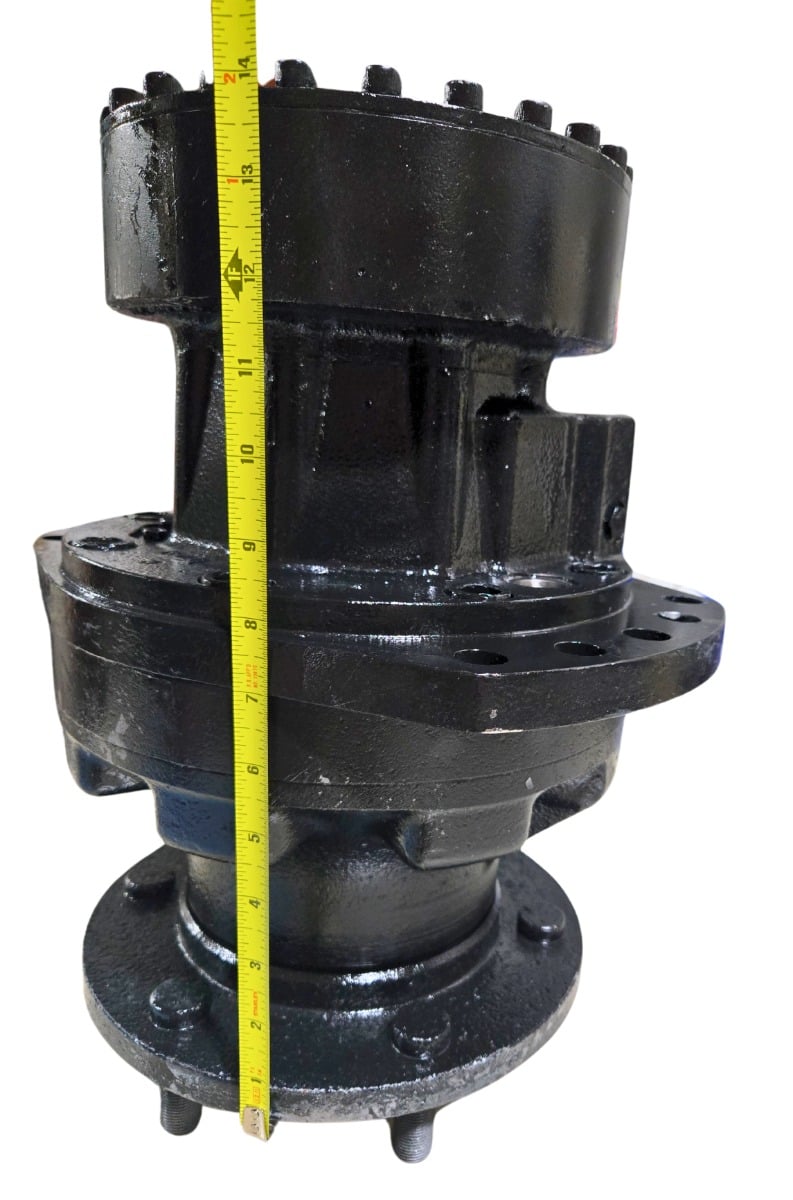 LPS Reman - Long Nose Final Drive Motor w/ Speed Sensor to Replace Bobcat® OEM 6690156