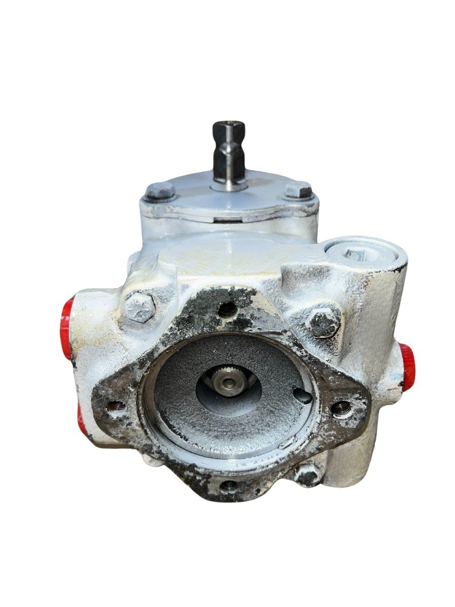 LPS Reman - Rear Hydrostatic Pump to Replace Bobcat® OEM 6692506